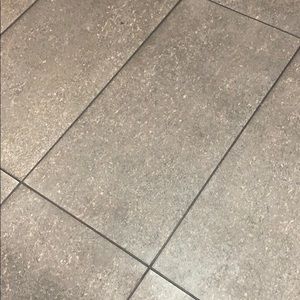 Meet your Posher, Priscilla